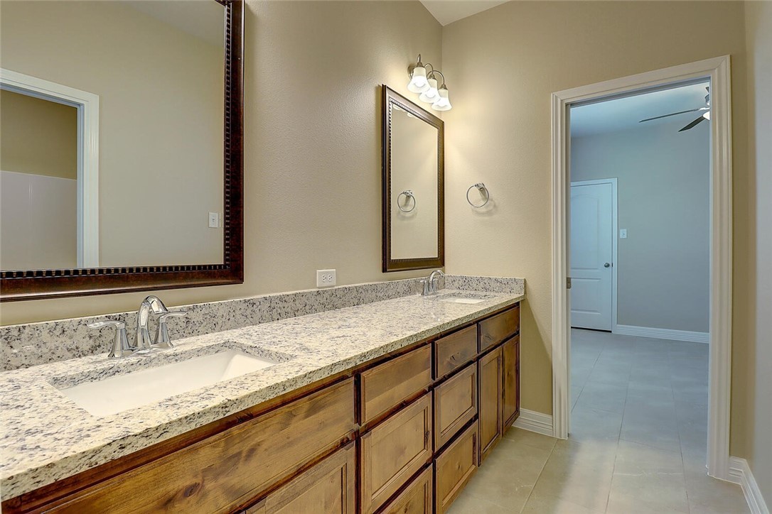 2202 Crystal Bay Dr Property Photo 32