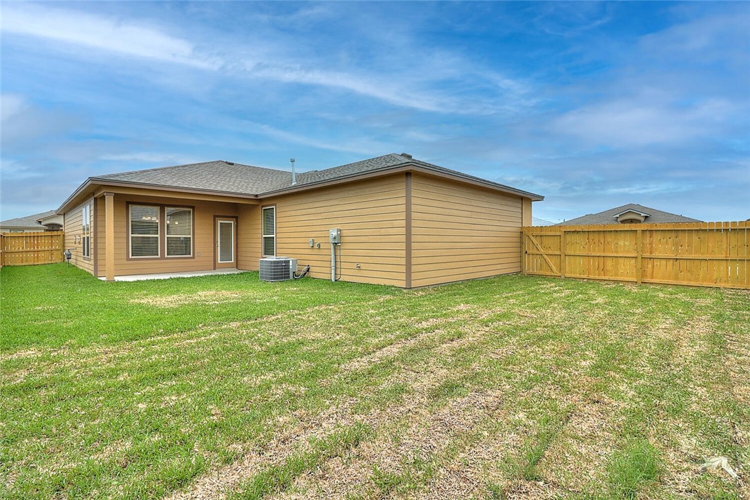 2202 Crystal Bay Dr Property Photo 37