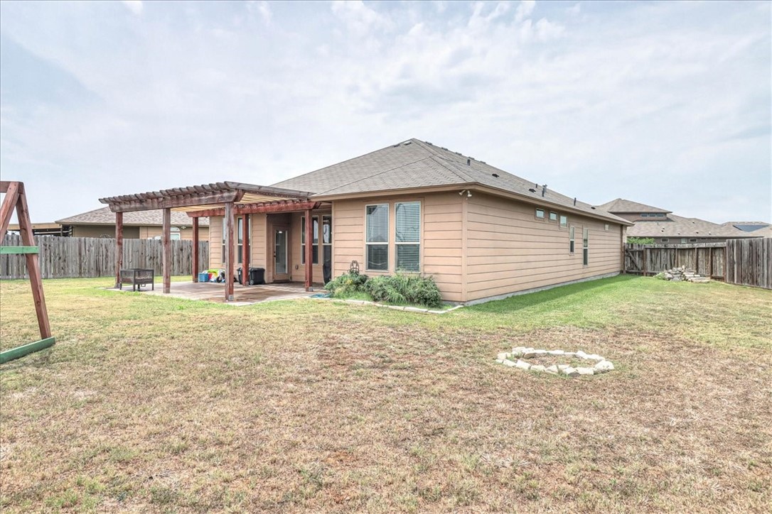 2242 Anacua St Property Photo 33