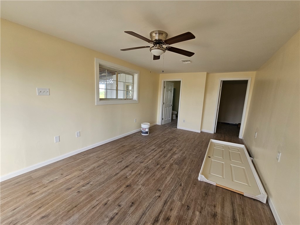 949 Stone St Property Photo 10