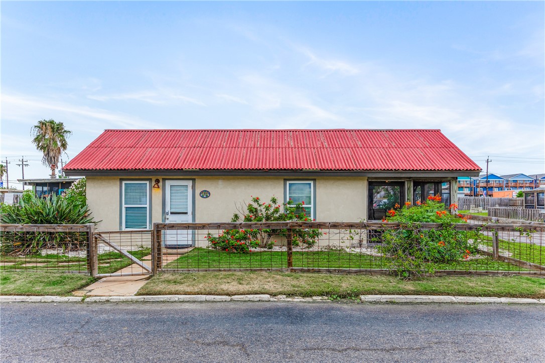 134 N Alister St 19 Property Photo 2