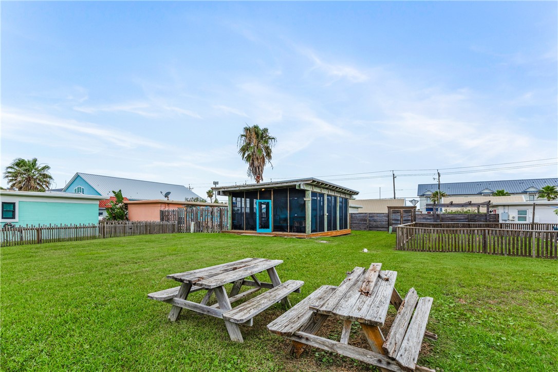 134 N Alister St 19 Property Photo 10