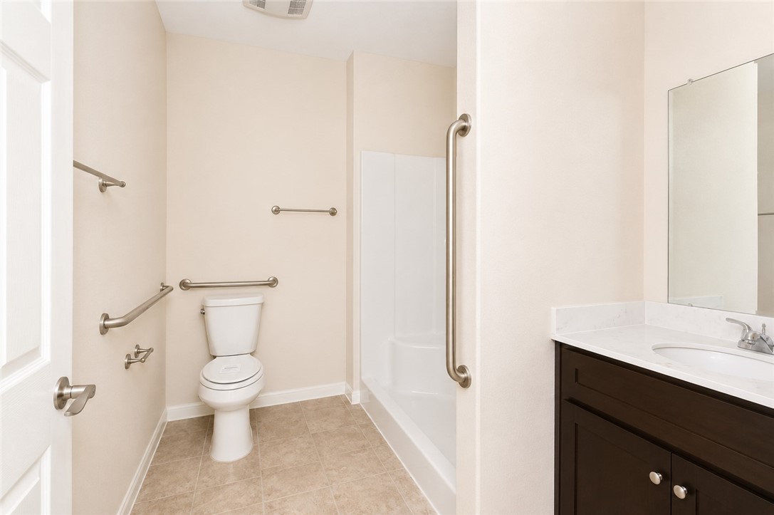 410 Hoover St Property Photo 6