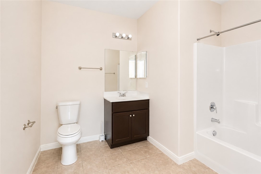 410 Hoover St Property Photo 8