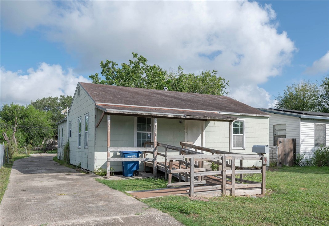 4937 Cosner Dr Property Photo 1