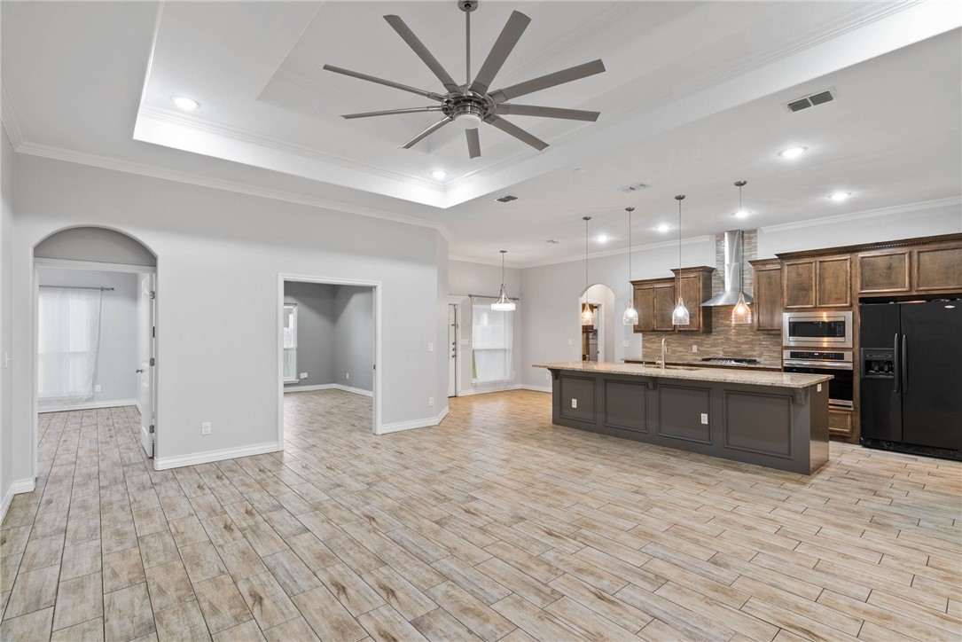 7813 Iron Man Dr Property Photo 6
