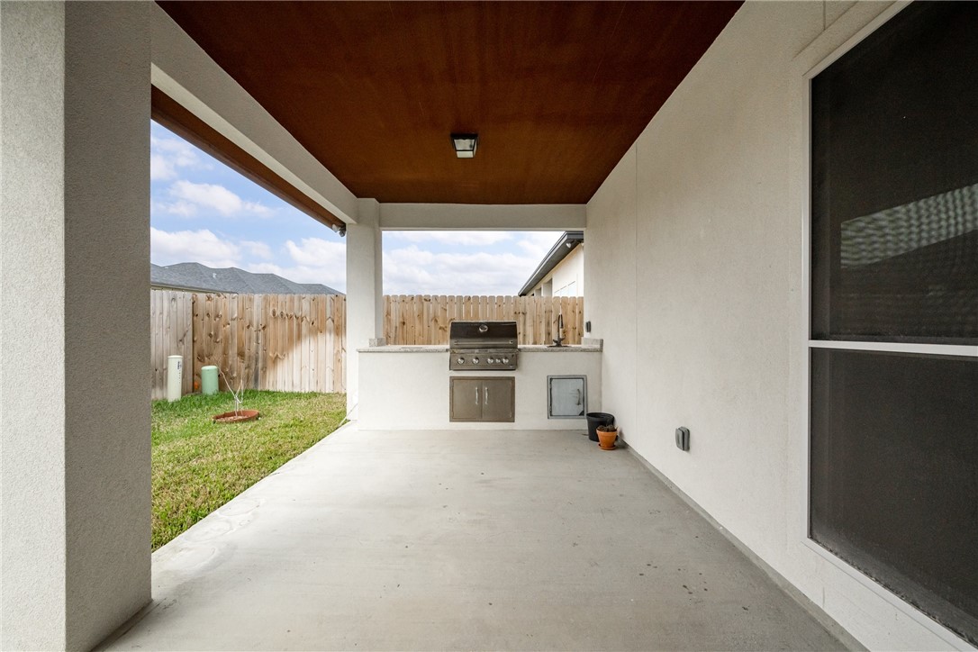 7813 Iron Man Dr Property Photo 26