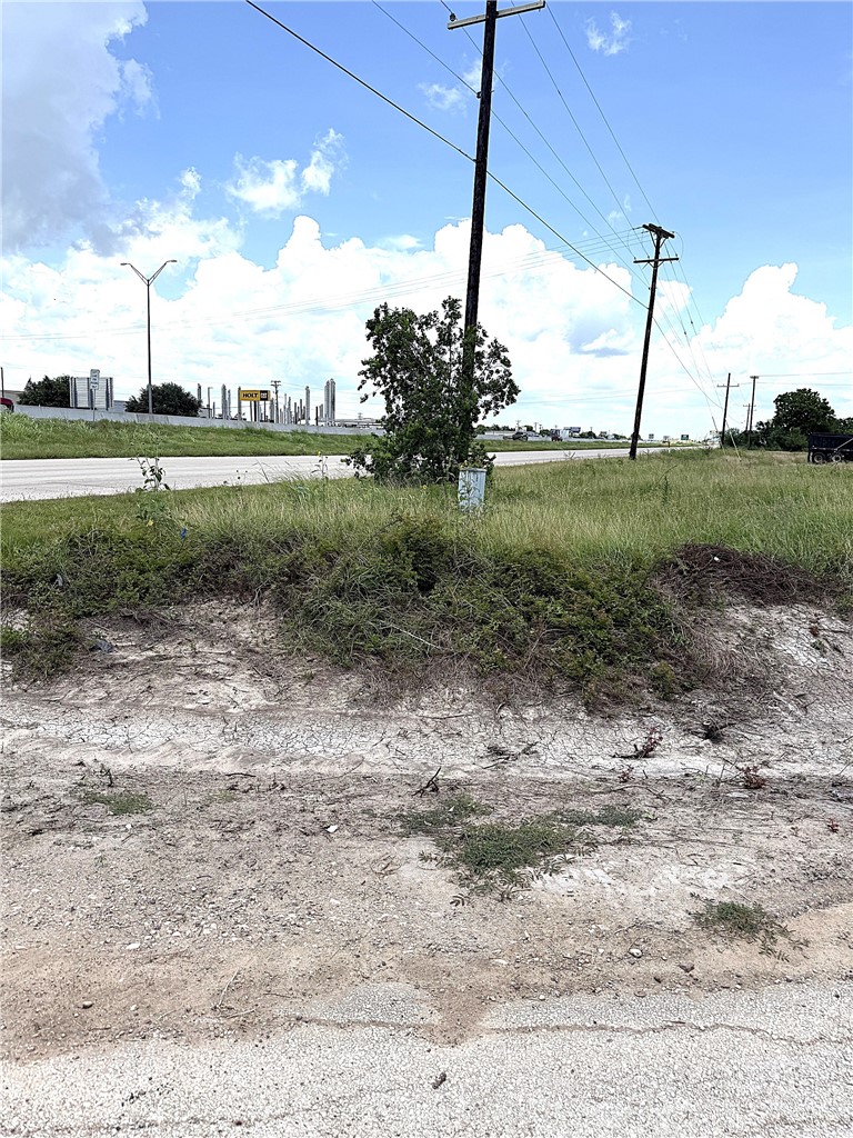 11604 Us Highway 59 N Property Photo 4