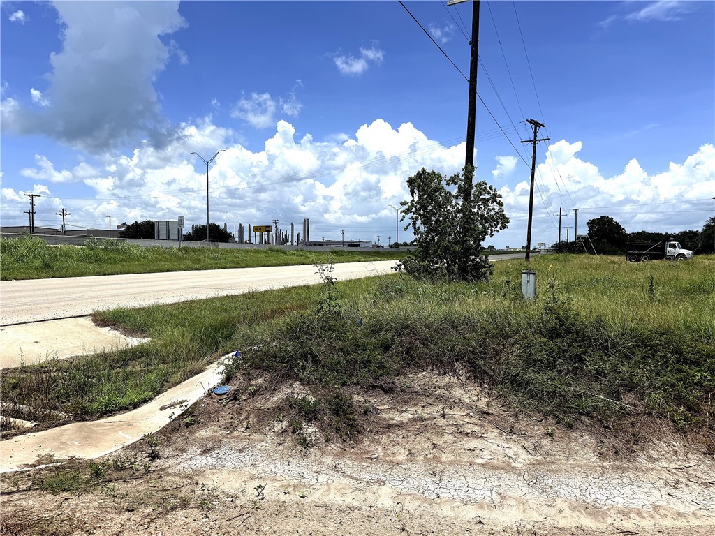 11604 Us Highway 59 N Property Photo 5