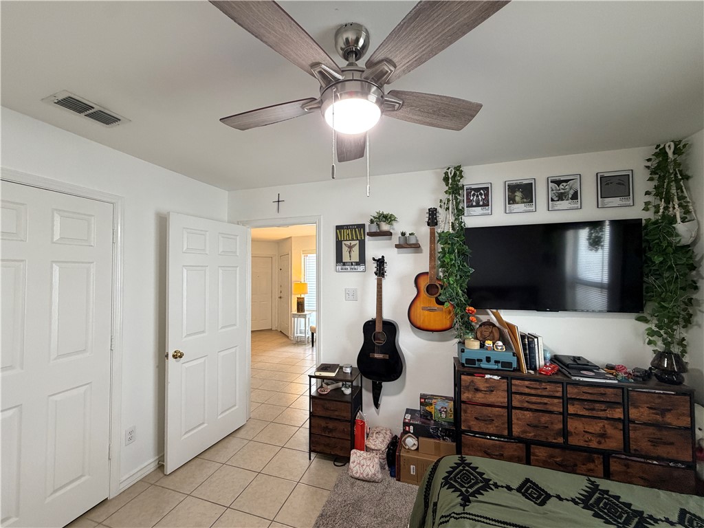 15442 Cruiser St A Property Photo 14