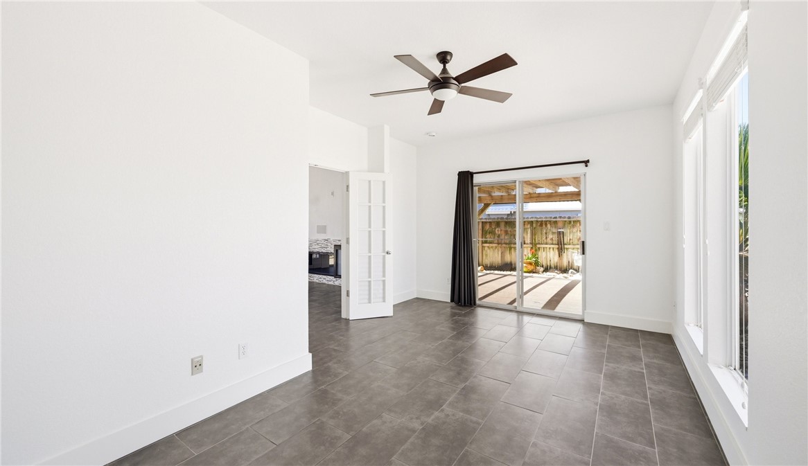 13521 Port Royal Ct Property Photo 9