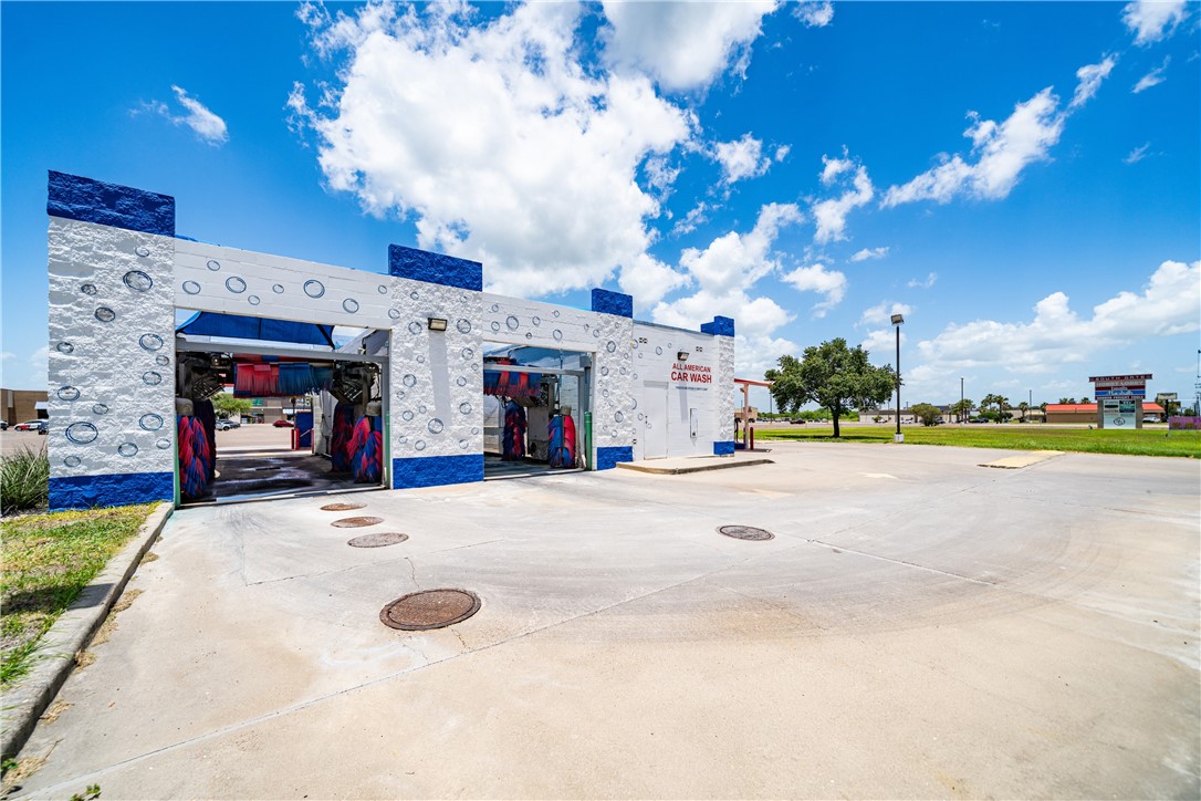 2393 S Brahma Blvd Property Photo 18