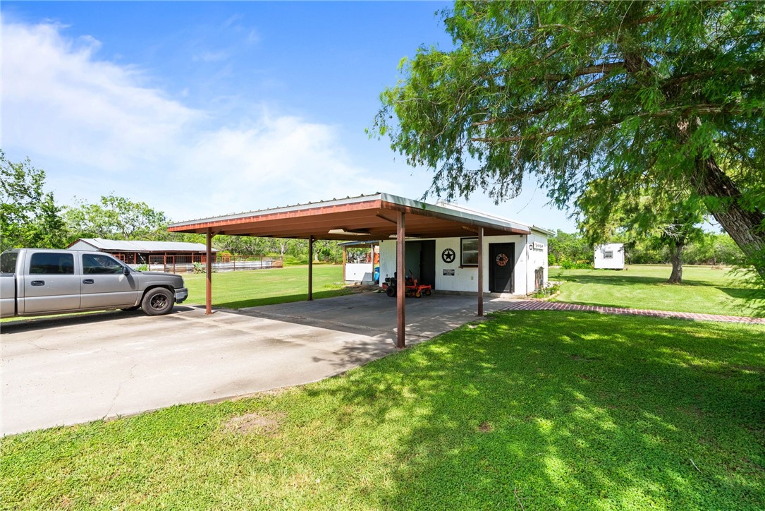 200 Baggs Trai Property Photo 31