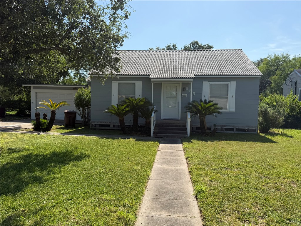 955 N Lantana Dr Property Photo 1
