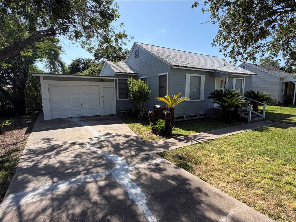 955 N Lantana Dr Property Photo 3