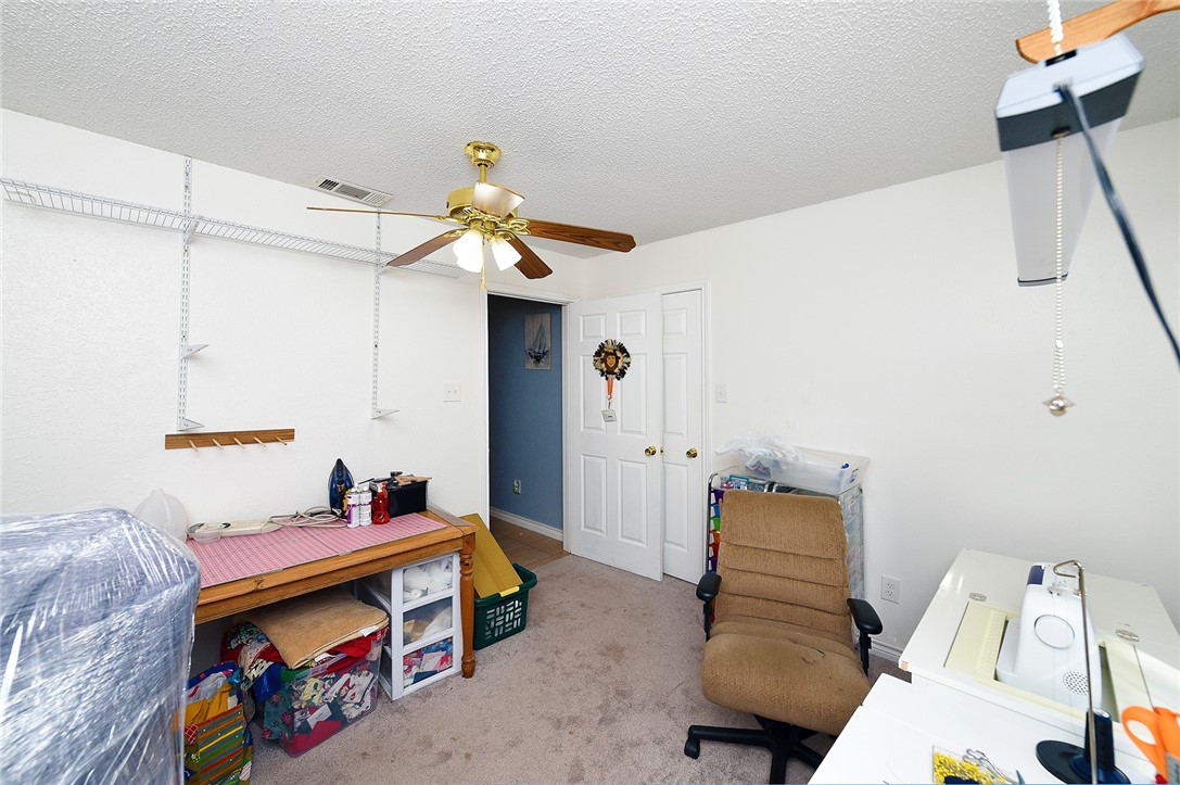 2101 Capeheart St Property Photo 25