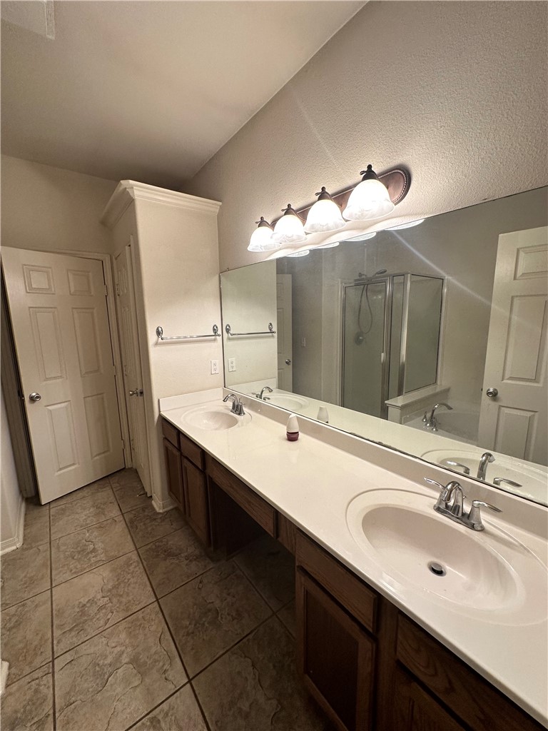 2545 Las Brisas St Property Photo 22