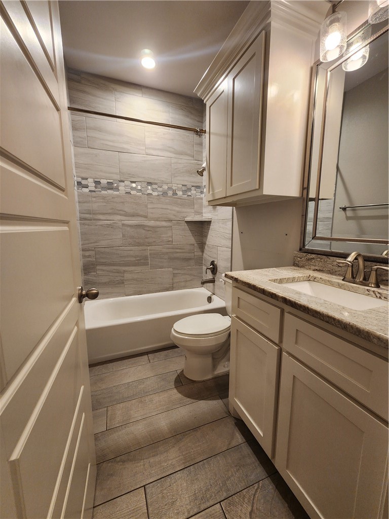 15741 Cuttysark St Property Photo 11
