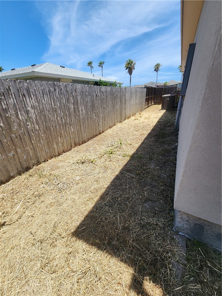 15741 Cuttysark St Property Photo 15