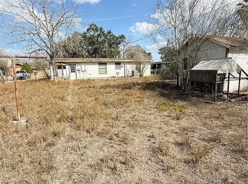 1603 Pena St Property Photo 14
