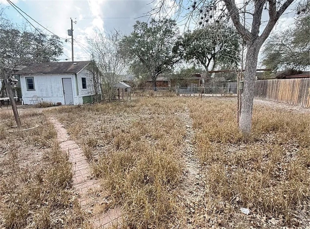1603 Pena St Property Photo 15