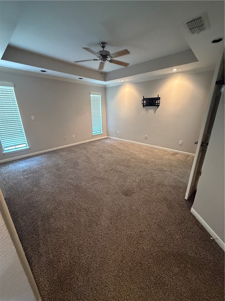 7649 Dallas St Property Photo 7