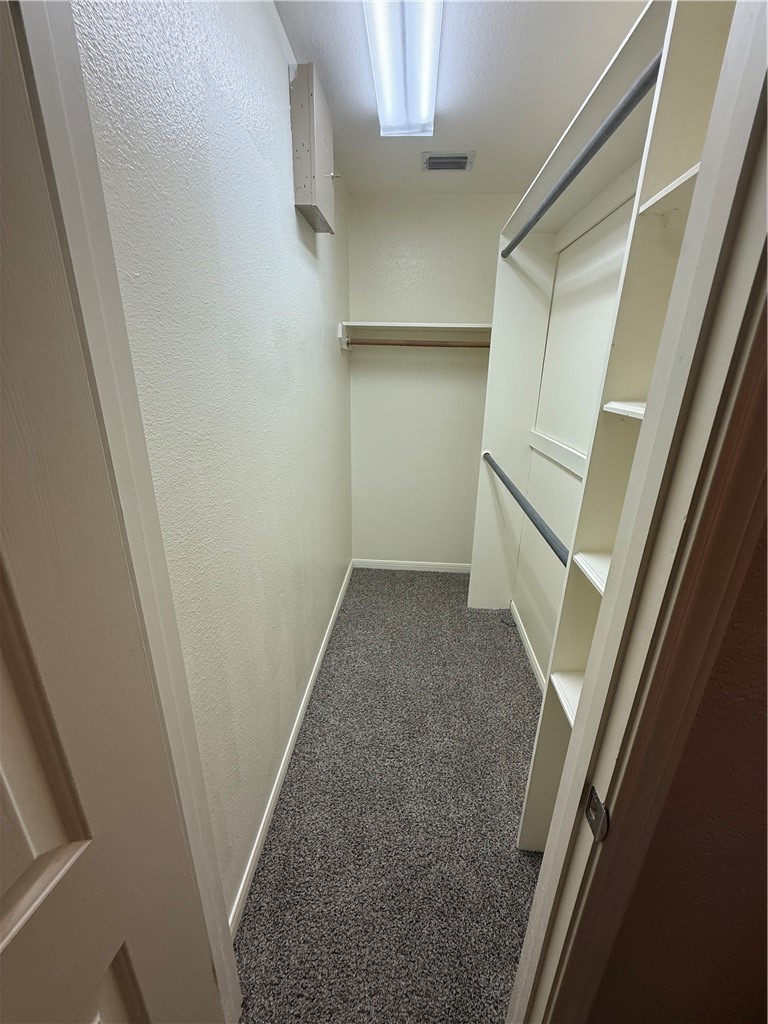 7649 Dallas St Property Photo 10