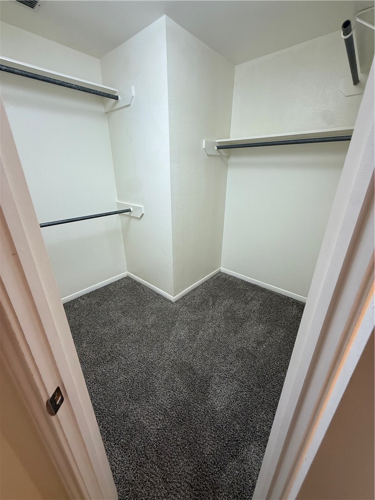 7649 Dallas St Property Photo 11
