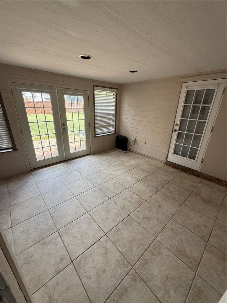 7649 Dallas St Property Photo 15