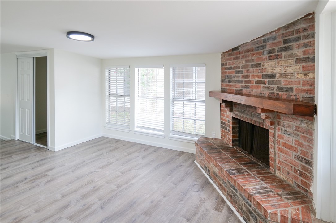 10822 Mayfield Dr Property Photo 3