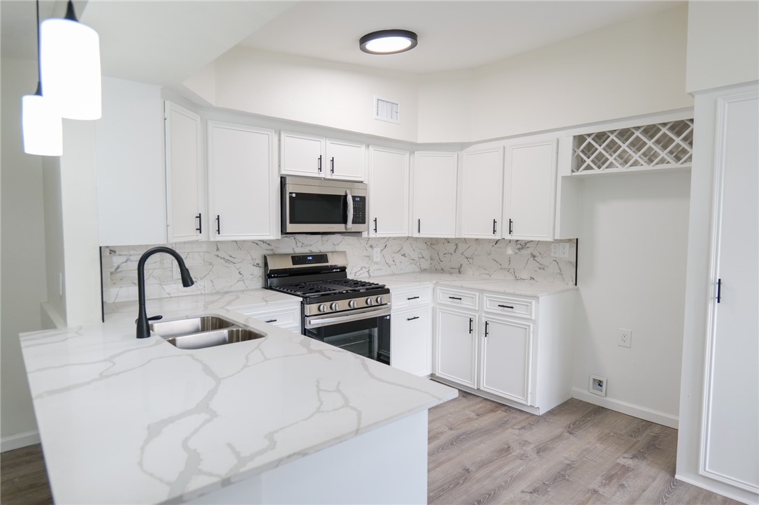 10822 Mayfield Dr Property Photo 8