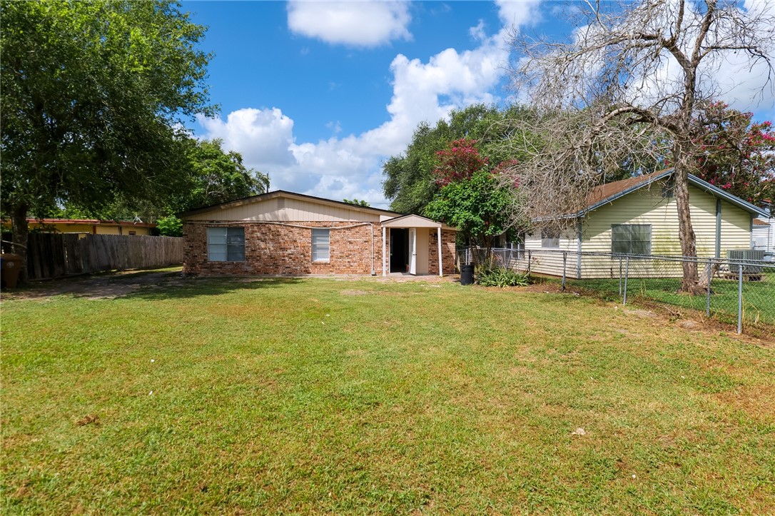 10822 Mayfield Dr Property Photo 24
