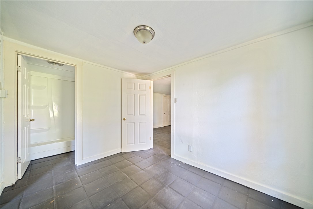 438 Scotland Dr Property Photo 7