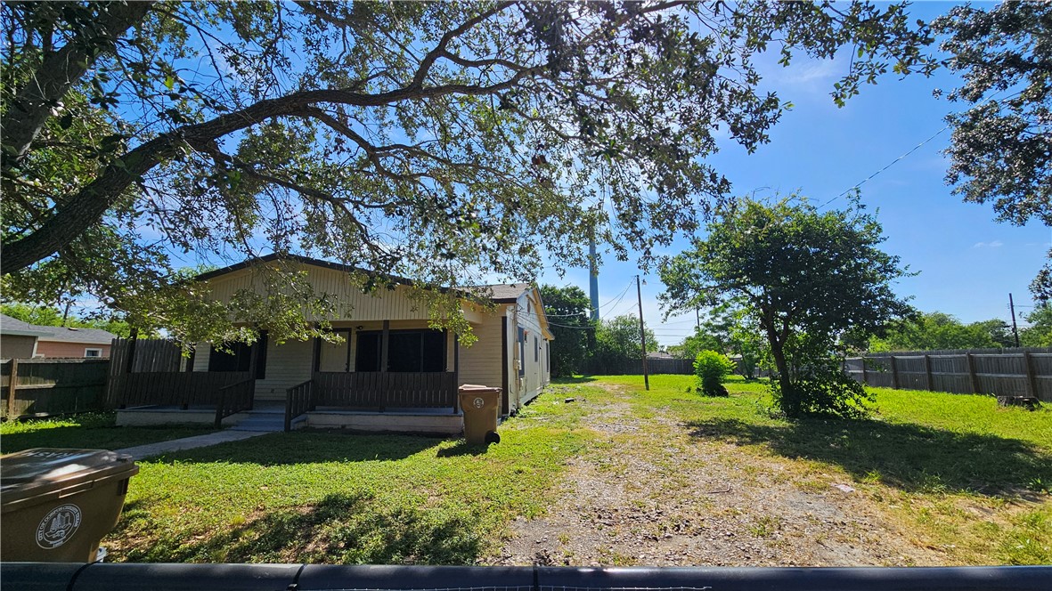 4405 Molina Dr Property Photo 3