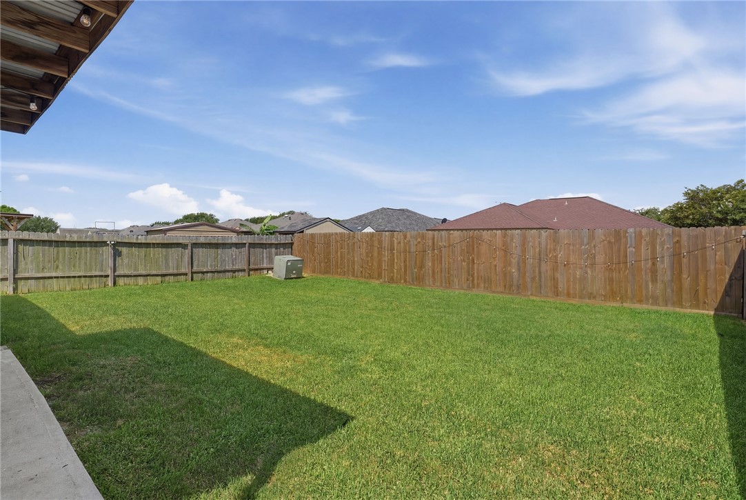 1030 Livermore St Property Photo 21