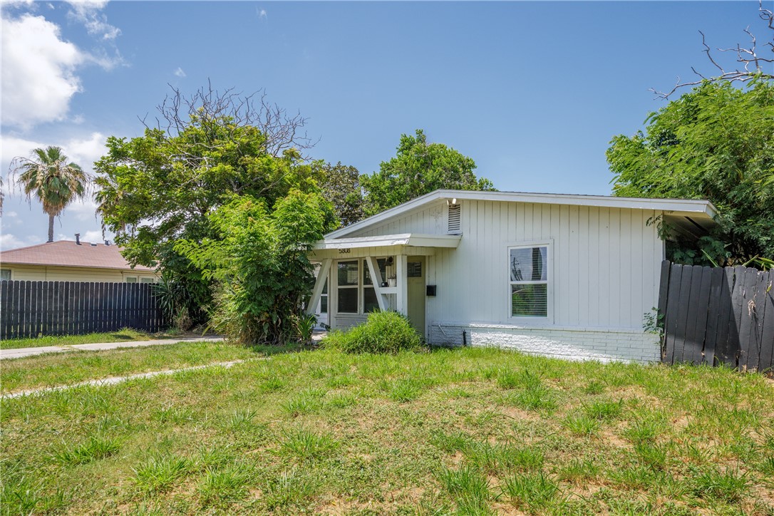 5808 Rio Vista Ave Property Photo 3