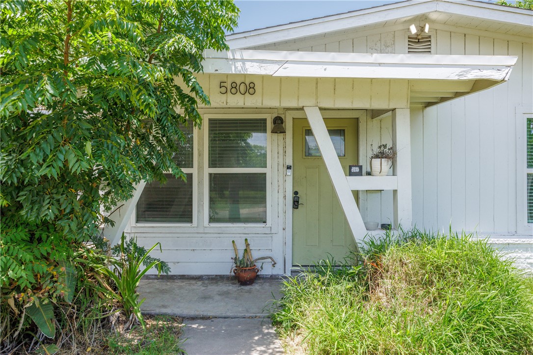 5808 Rio Vista Ave Property Photo 4