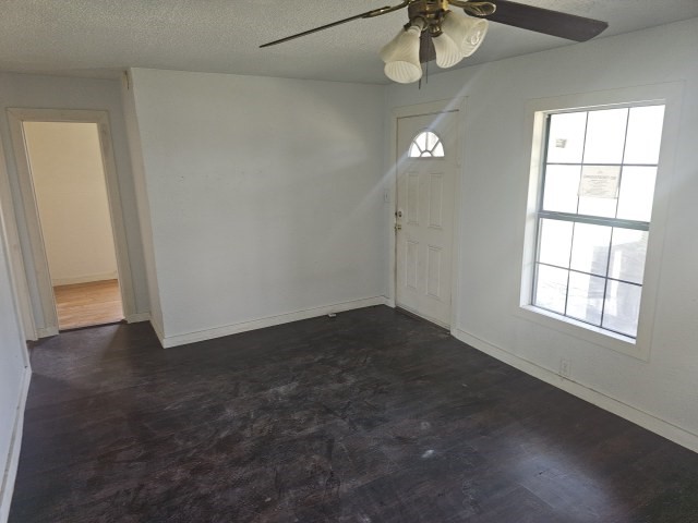 525 Jane St Property Photo 4