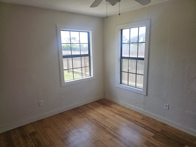 525 Jane St Property Photo 12