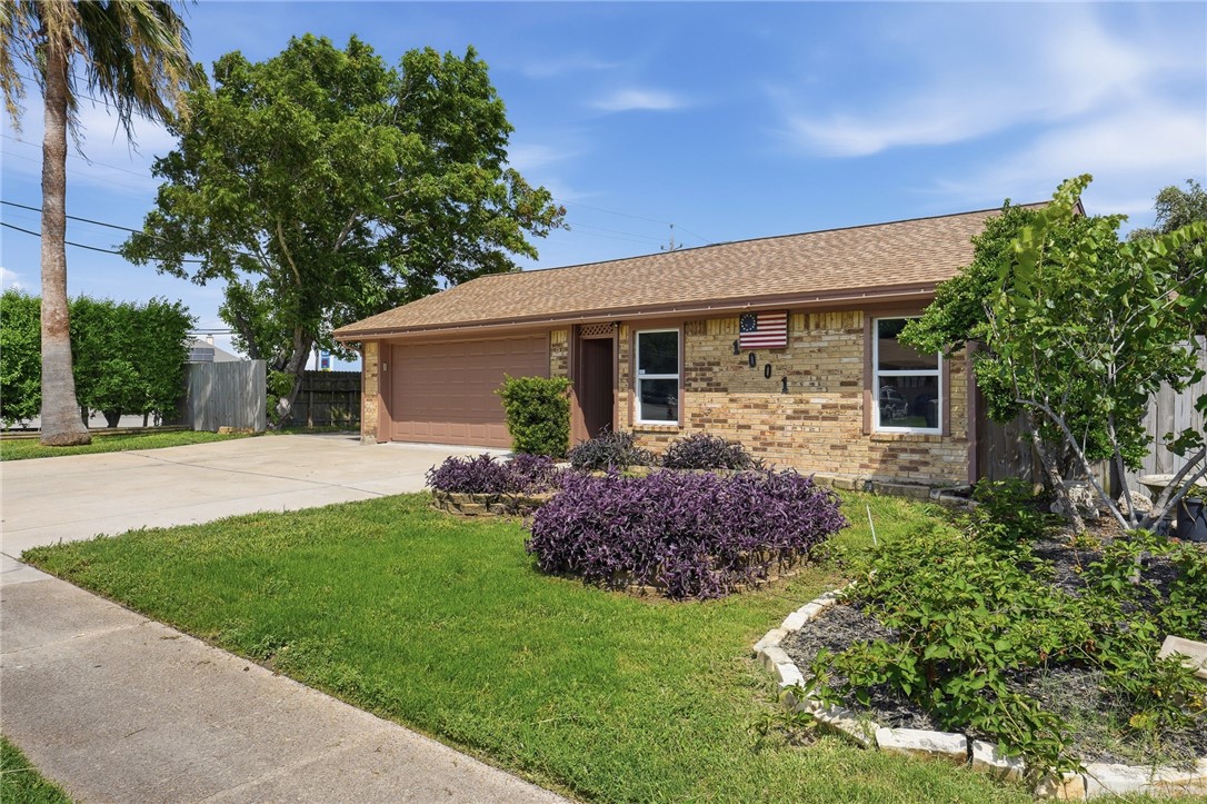 1001 Starlite Dr Property Photo 2