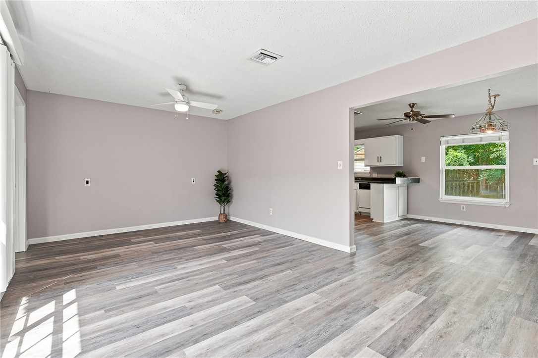 1001 Starlite Dr Property Photo 6