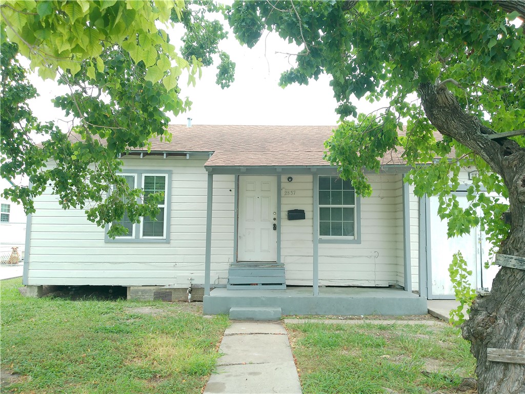 2837 Sarita St Property Photo 1