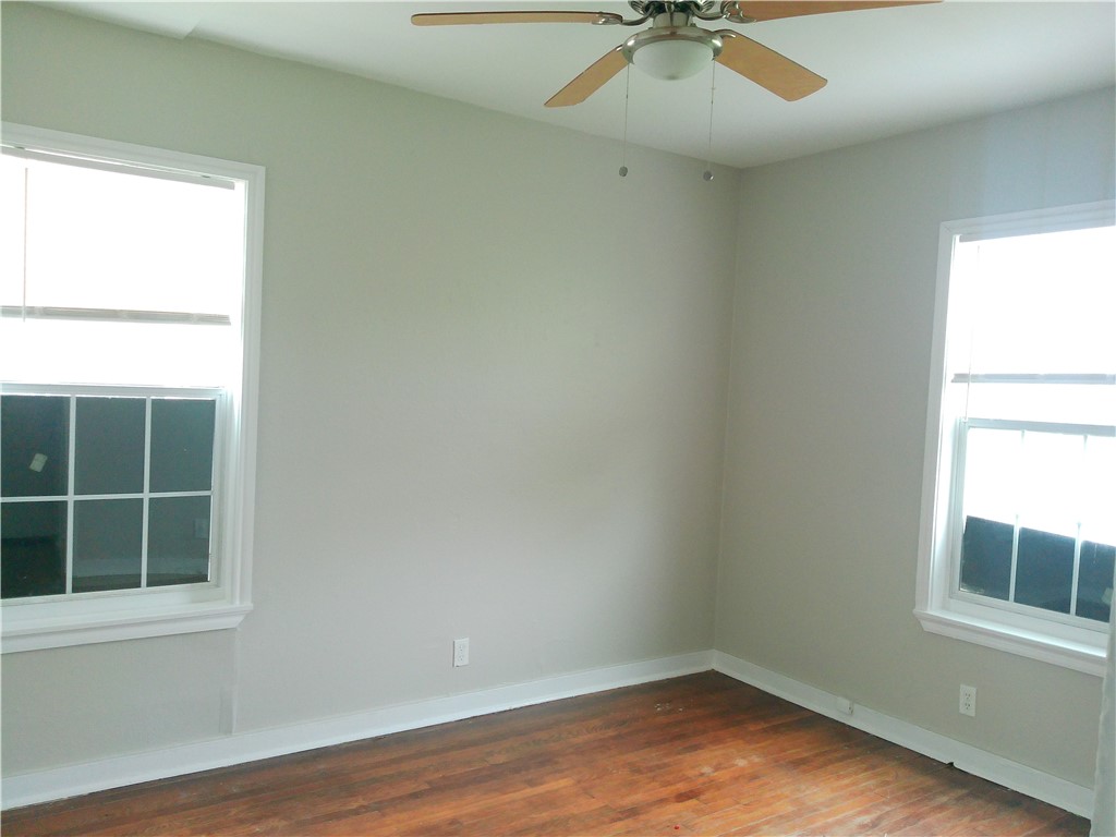 2837 Sarita St Property Photo 7