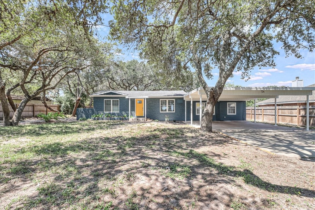 2555 Big Oak Property Photo 2