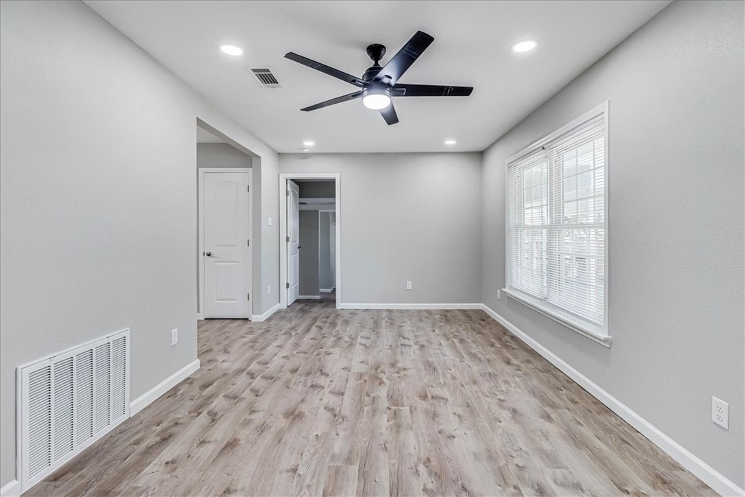 2555 Big Oak Property Photo 4