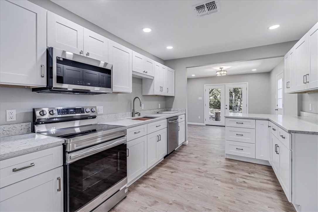 2555 Big Oak Property Photo 9