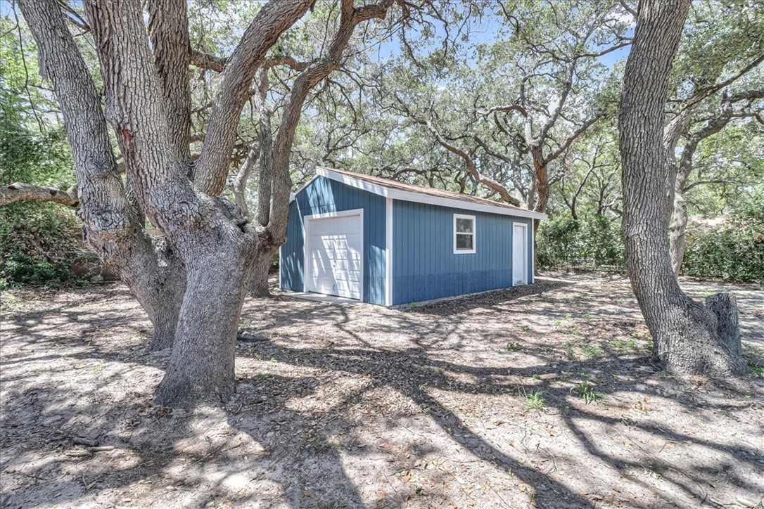 2555 Big Oak Property Photo 28
