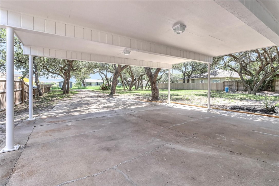 2555 Big Oak Property Photo 29