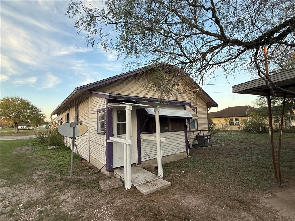 519 W Mesquite Ave Property Photo 3