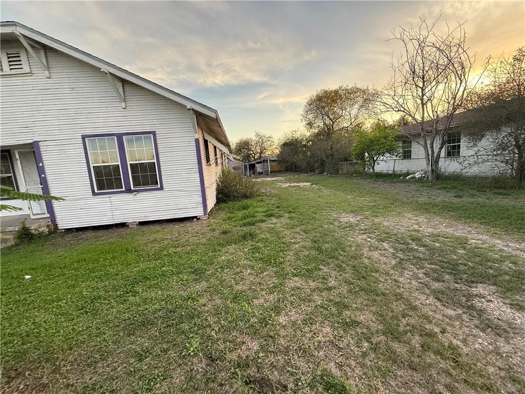519 W Mesquite Ave Property Photo 4